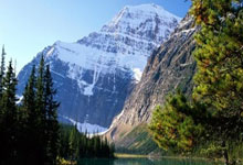 西班牙人对阵皇家马德里，这场德比战藏着多少惊喜与恩怨？